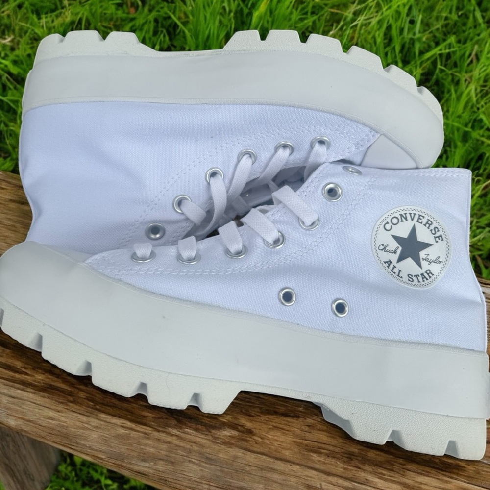 NWT ❇️Converse❇️ All Star White Platform Sneakers - Picture 4 of 8